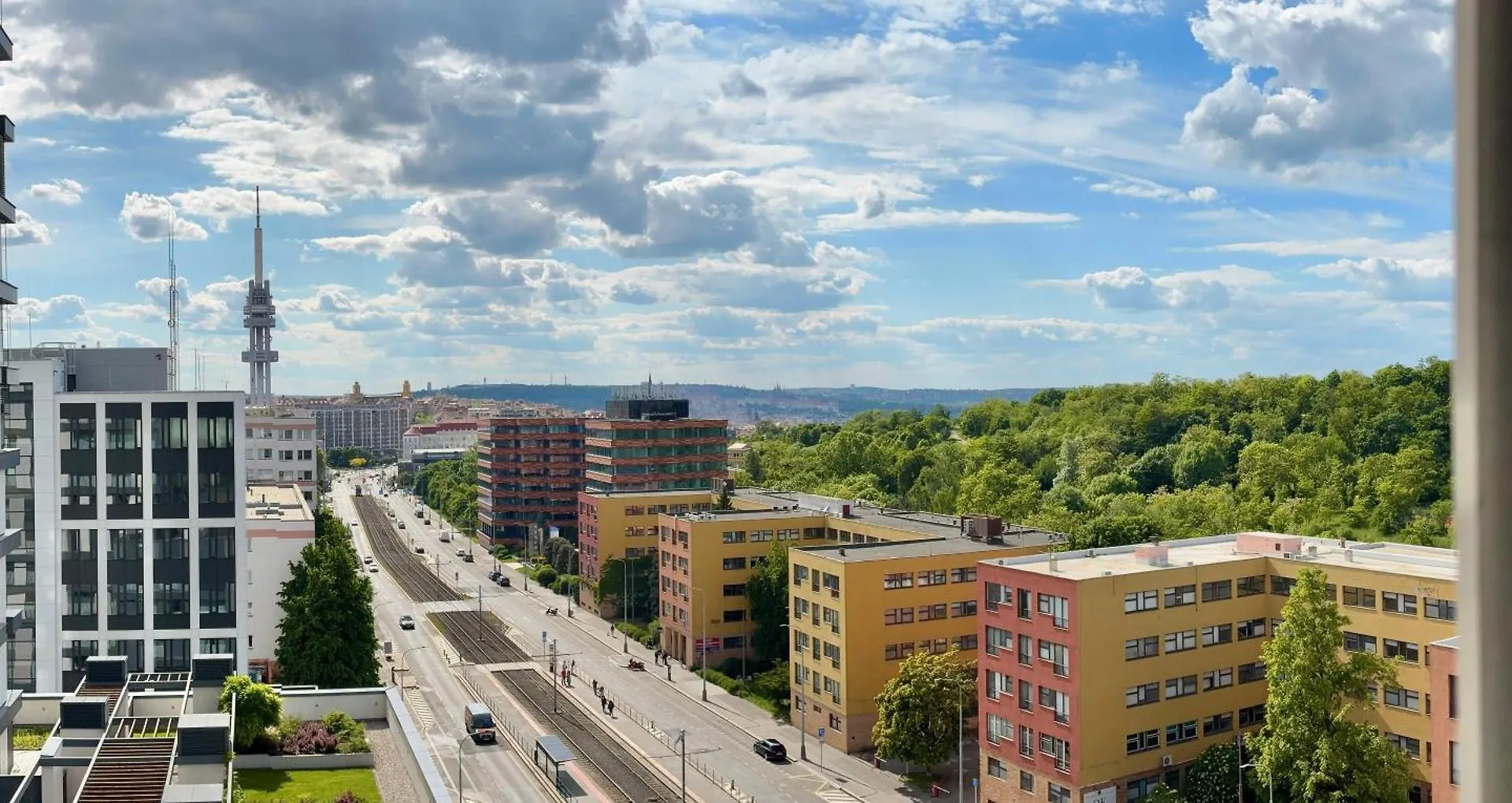 Family Apartment With The View Of The Old Town Prague City With Free Parking