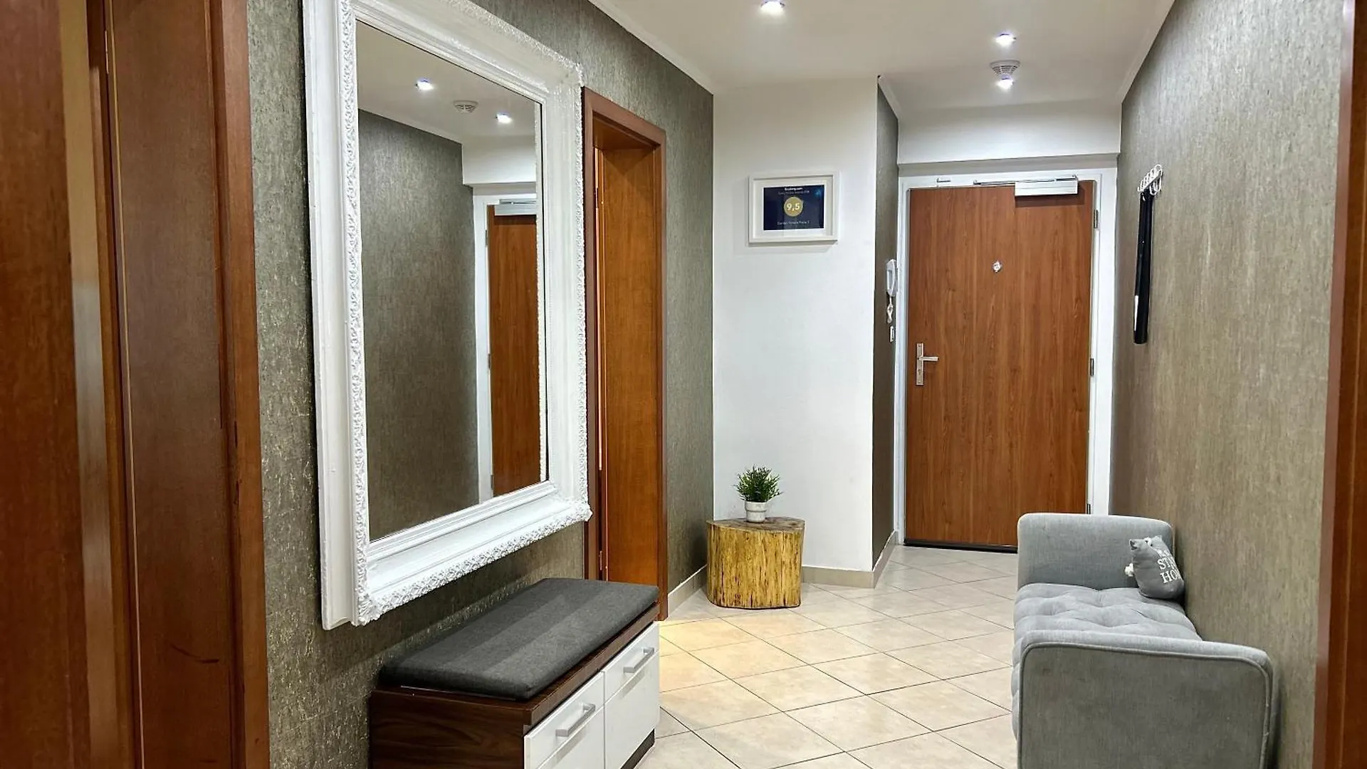 Family Apartment With The View Of The Old Town Prague City With Free Parking