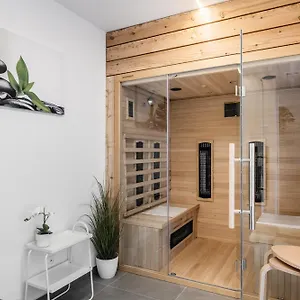 Seifert Apartment